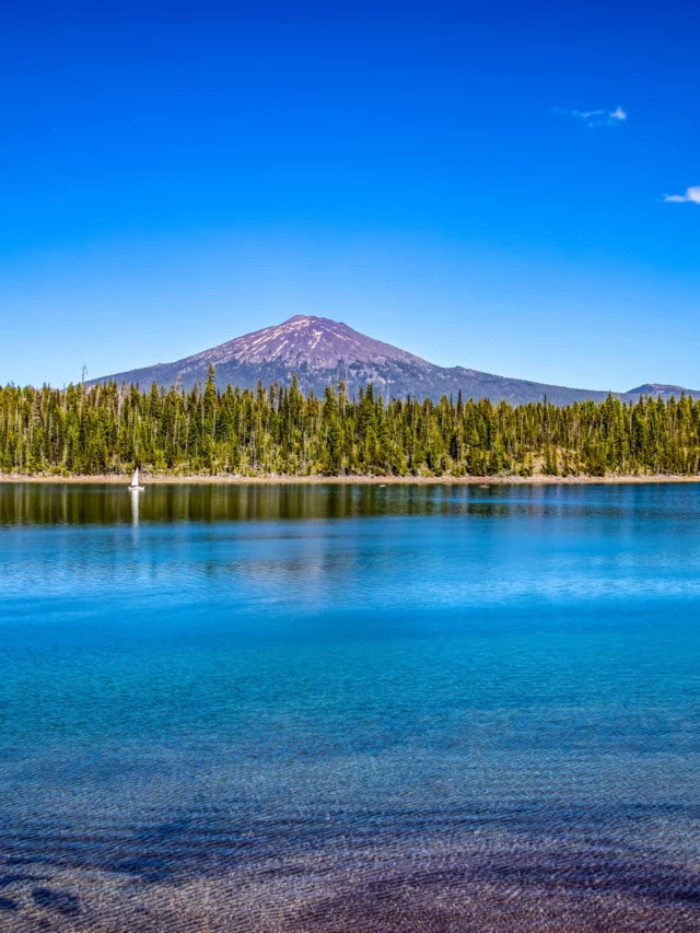 Eight of the Most Gorgeous Lakes in the Bend, Oregon, Area