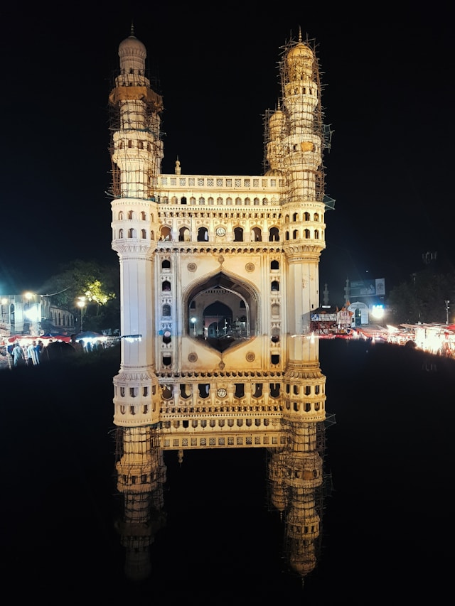 Unforgettable Experiences: 7 Must-See Gems of Hyderabad